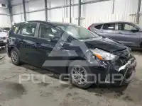 2015 Toyota PRIUS photo