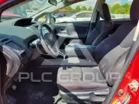 2015 Toyota PRIUS фото