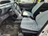 2015 Toyota PRIUS фото