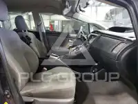 2015 Toyota PRIUS фото