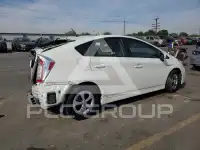 2015 Toyota PRIUS фото