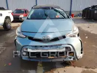 2015 Toyota PRIUS photo