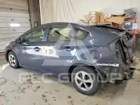 2015 Toyota PRIUS фото