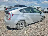 2015 Toyota PRIUS фото