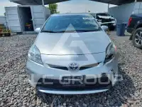 2015 Toyota PRIUS фото
