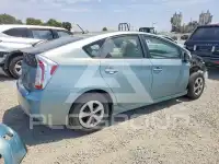 2015 Toyota PRIUS фото