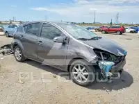 2015 Toyota PRIUS фото