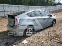 2015 Toyota PRIUS photo