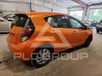 2015 Toyota PRIUS фото