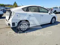 2015 Toyota PRIUS фото