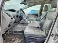 2015 Toyota PRIUS фото
