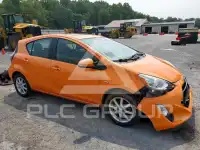 2015 Toyota PRIUS photo