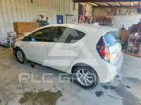 2015 Toyota PRIUS photo