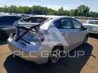 2015 Toyota PRIUS photo