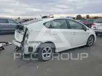 2015 Toyota PRIUS фото
