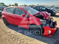 2015 Toyota PRIUS фото