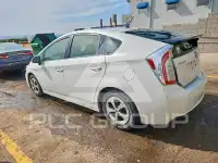 2015 Toyota PRIUS фото
