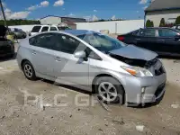 2015 Toyota PRIUS photo