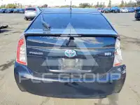 2015 Toyota PRIUS photo