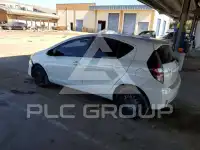 2015 Toyota PRIUS фото