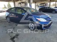 2015 Toyota PRIUS фото