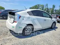 2015 Toyota PRIUS фото