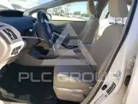 2015 Toyota PRIUS фото