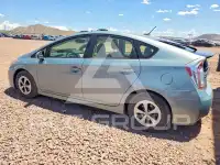 2015 Toyota PRIUS photo