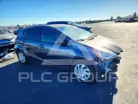 2015 Toyota PRIUS фото