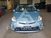 2015 Toyota PRIUS фото