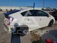 2015 Toyota PRIUS photo