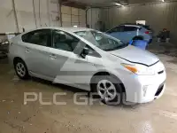 2015 Toyota PRIUS фото