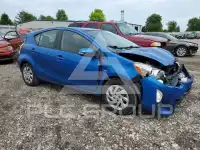 2015 Toyota PRIUS фото