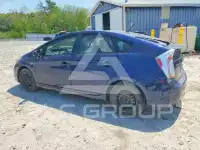 2015 Toyota PRIUS фото
