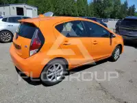 2015 Toyota PRIUS фото