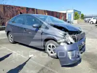 2015 Toyota PRIUS фото