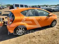 2015 Toyota PRIUS photo