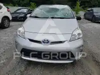 2015 Toyota PRIUS photo