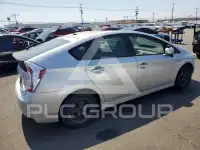 2015 Toyota PRIUS фото