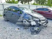 2015 Toyota PRIUS фото