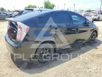 2015 Toyota PRIUS фото