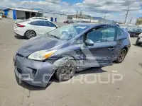 2015 Toyota PRIUS фото