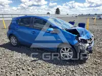 2015 Toyota PRIUS фото