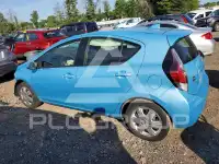 2015 Toyota PRIUS photo