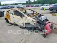 2015 Toyota PRIUS фото