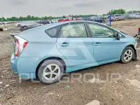 2015 Toyota PRIUS фото