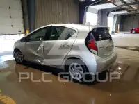 2015 Toyota PRIUS фото