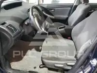 2015 Toyota PRIUS фото
