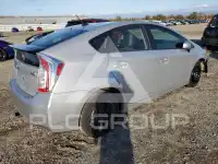2015 Toyota PRIUS фото
