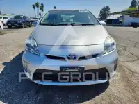 2015 Toyota PRIUS фото